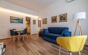 Piazza Re Di Roma Comfy Apartment