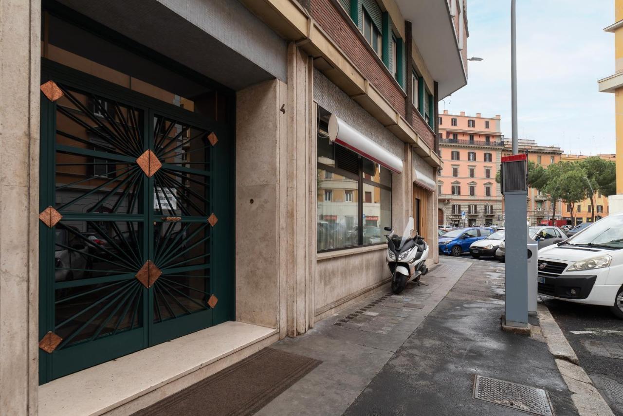Piazza Re Di Roma Comfy Apartment Екстер'єр фото