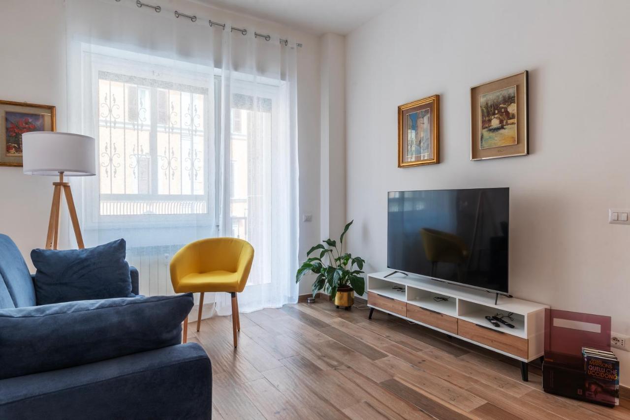 Piazza Re Di Roma Comfy Apartment Екстер'єр фото